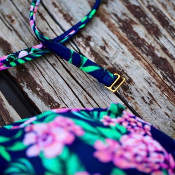 Bikini set - Picture 2 of 2